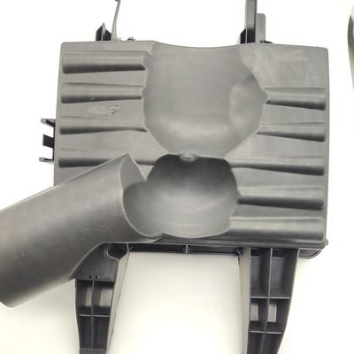 Air Filter Cover Auto Engine Parts A0000905101 For Mercedes Sprinter 906
